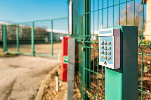 No access to HGV transportation seen at the entrance to the headquarters of a warehouse and distribution centre in the east of England. HGVs need to use another gated entrance in the vicinity.